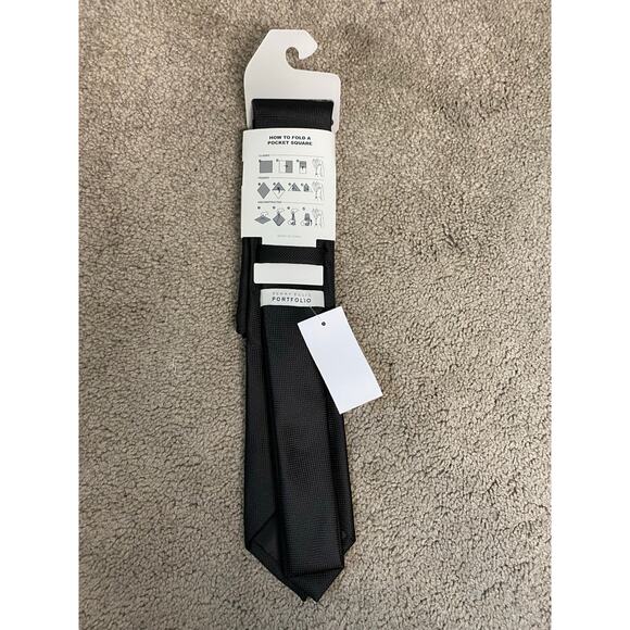 New Perry Ellis Portfolio Necktie and Pocket Square Set, Black - Picture 3 of 3